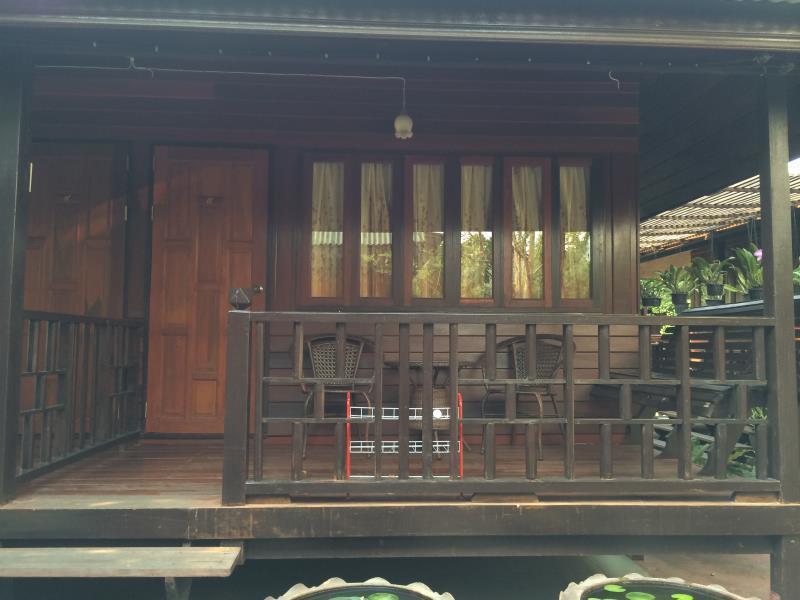 Baan Kong Homestay Phra Nakhon Si Ayutthaya Luaran gambar