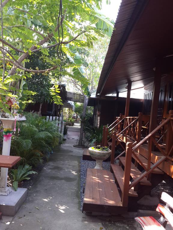 Baan Kong Homestay Phra Nakhon Si Ayutthaya Luaran gambar