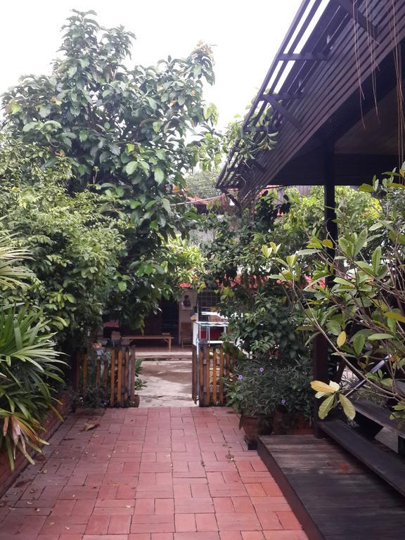Baan Kong Homestay Phra Nakhon Si Ayutthaya Luaran gambar
