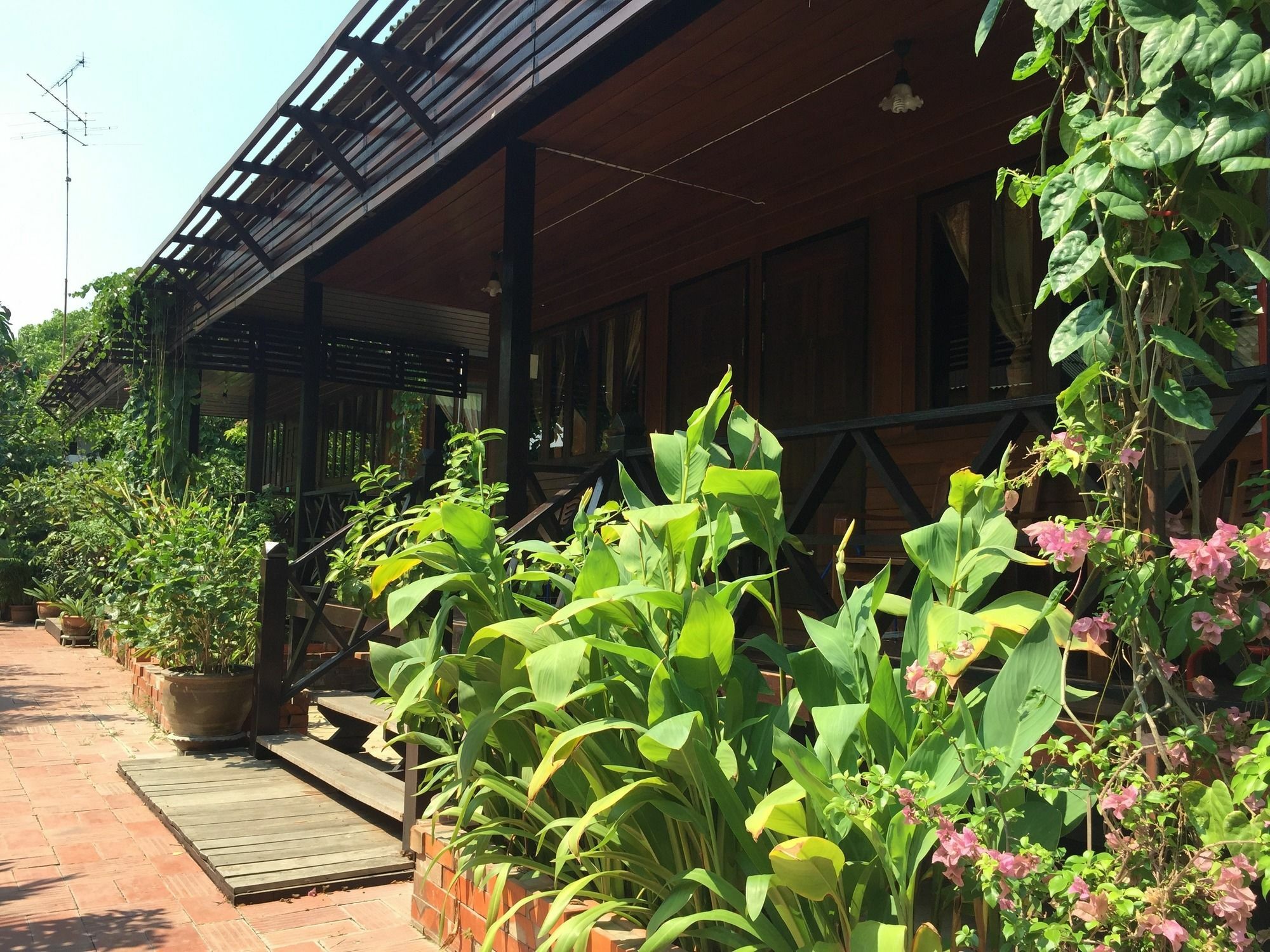 Baan Kong Homestay Phra Nakhon Si Ayutthaya Luaran gambar