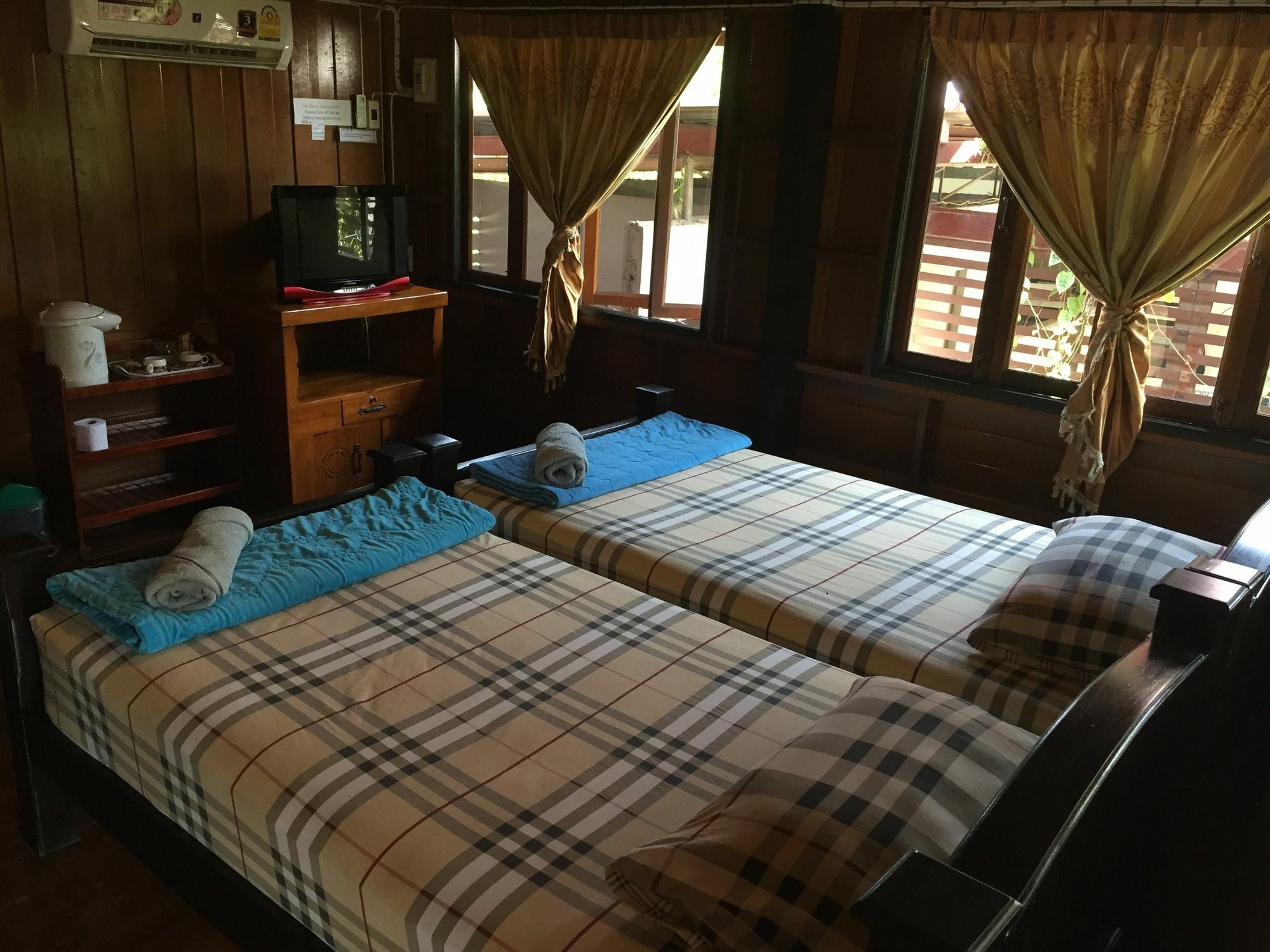 Baan Kong Homestay Phra Nakhon Si Ayutthaya Luaran gambar