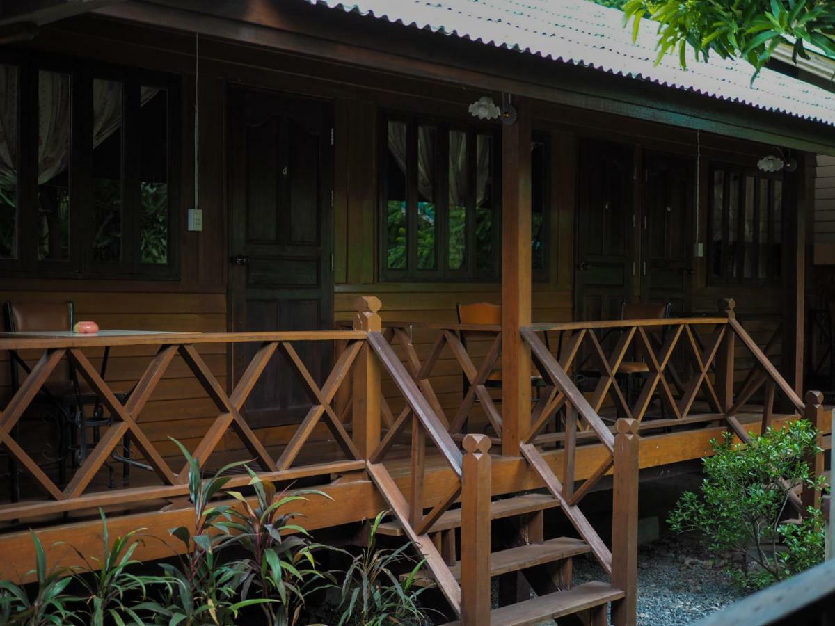 Baan Kong Homestay Phra Nakhon Si Ayutthaya Luaran gambar